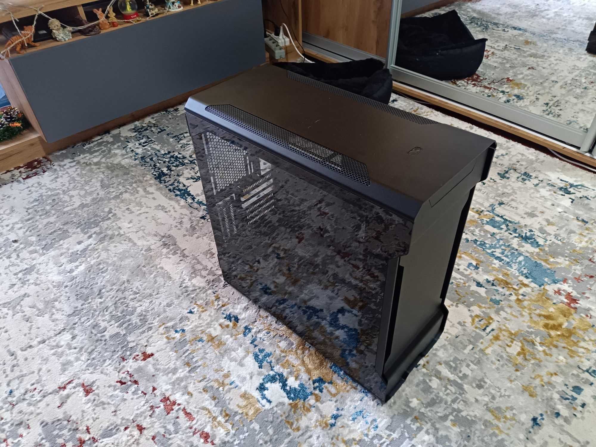 Продам корпус Phanteks Enthoo Evolve X.