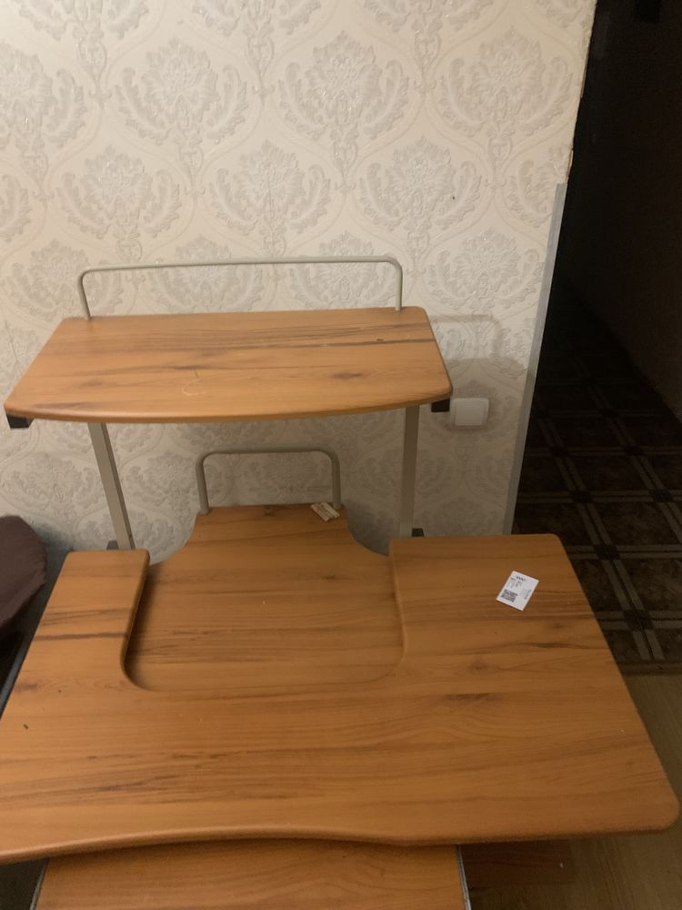 Стол компьютерный с полками