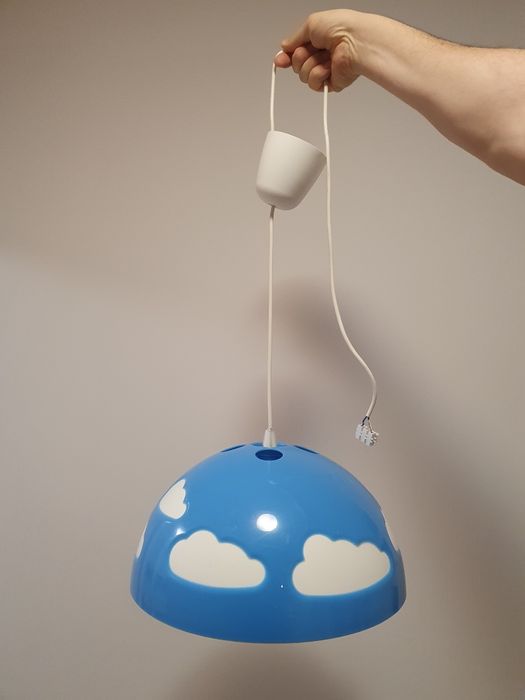 Lampka lampa chmurki Ikea dla dzieci Skojig