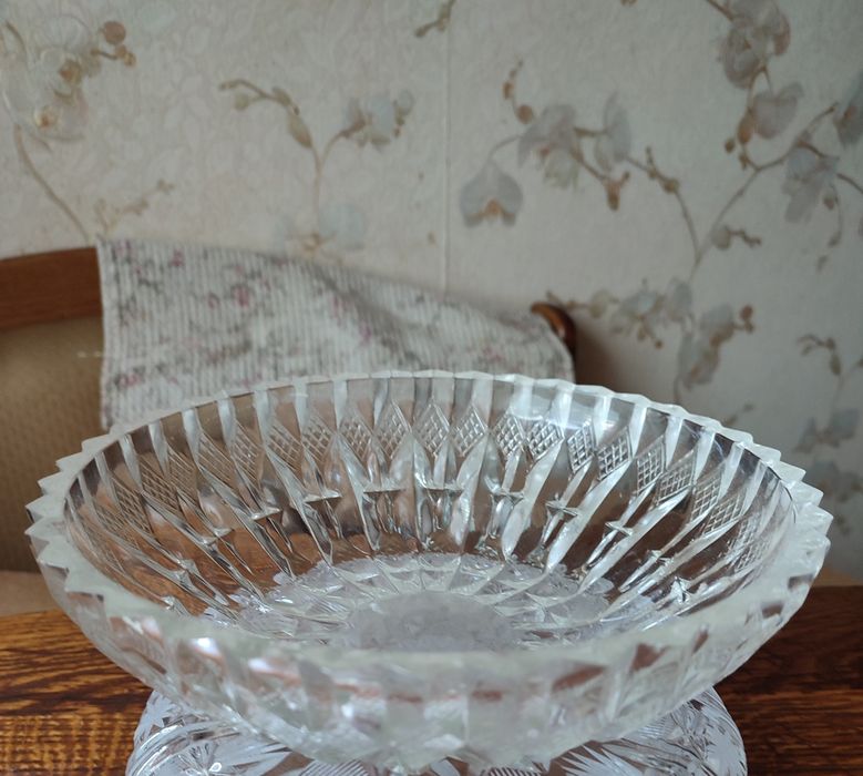 Салатник, чашки, чайник