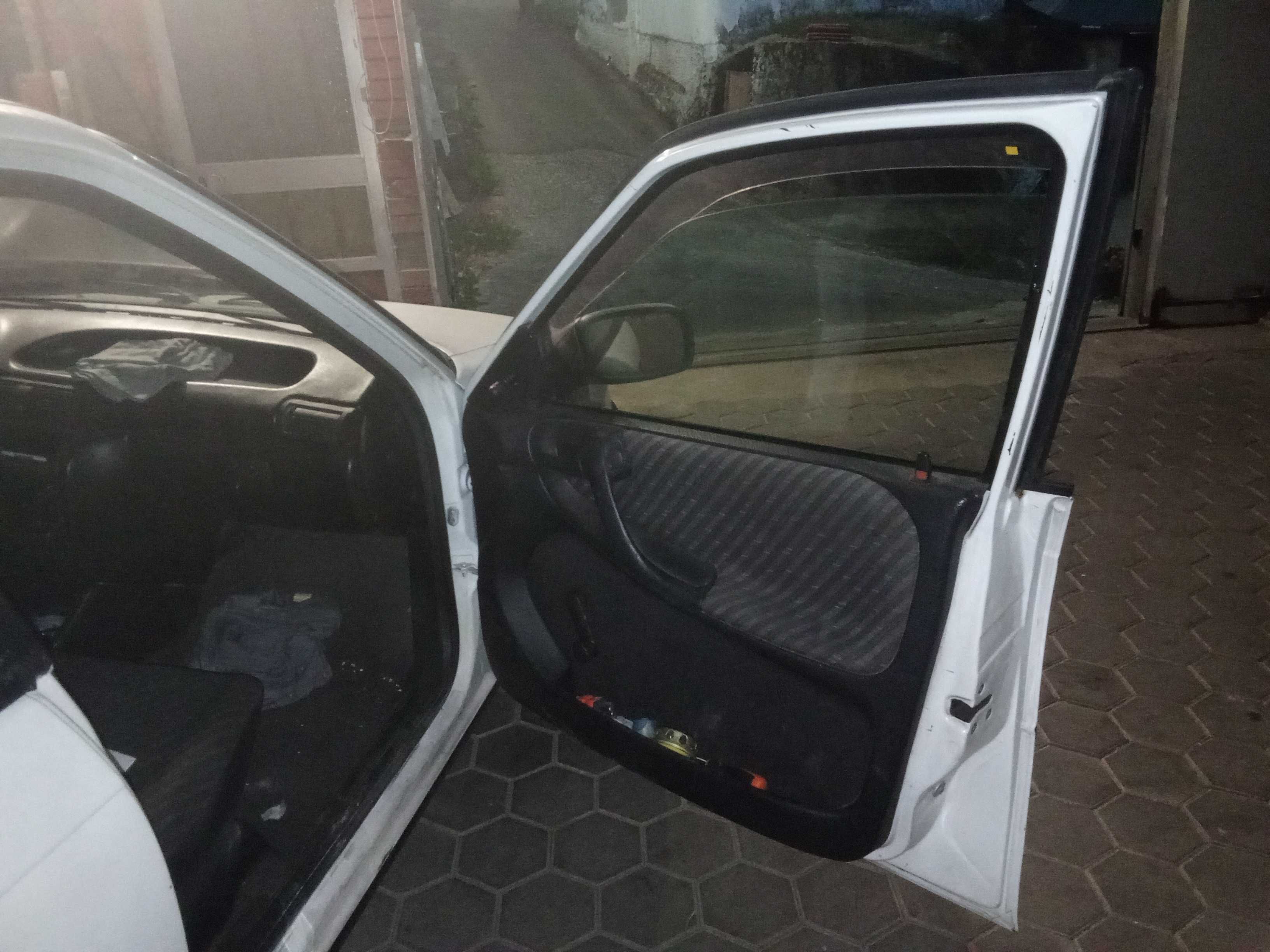 Opel Astra F Van 1.7 Diesel – Pronto a andar