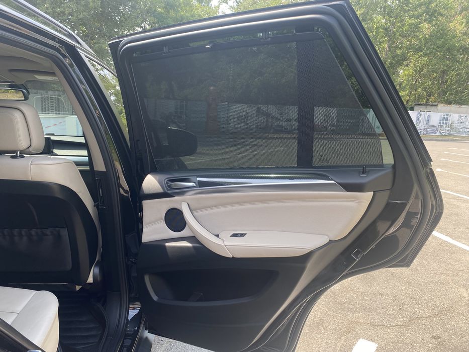 Продам BMW X5 E70 2013 3.0 бензин