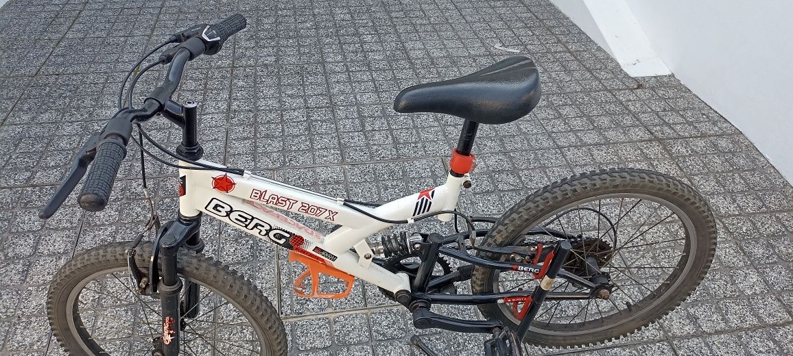 Bicicleta de criança roda 20