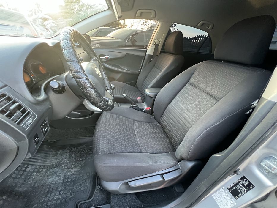 Тойота корола ціла у рідній фарбі машина варта вашої уваги