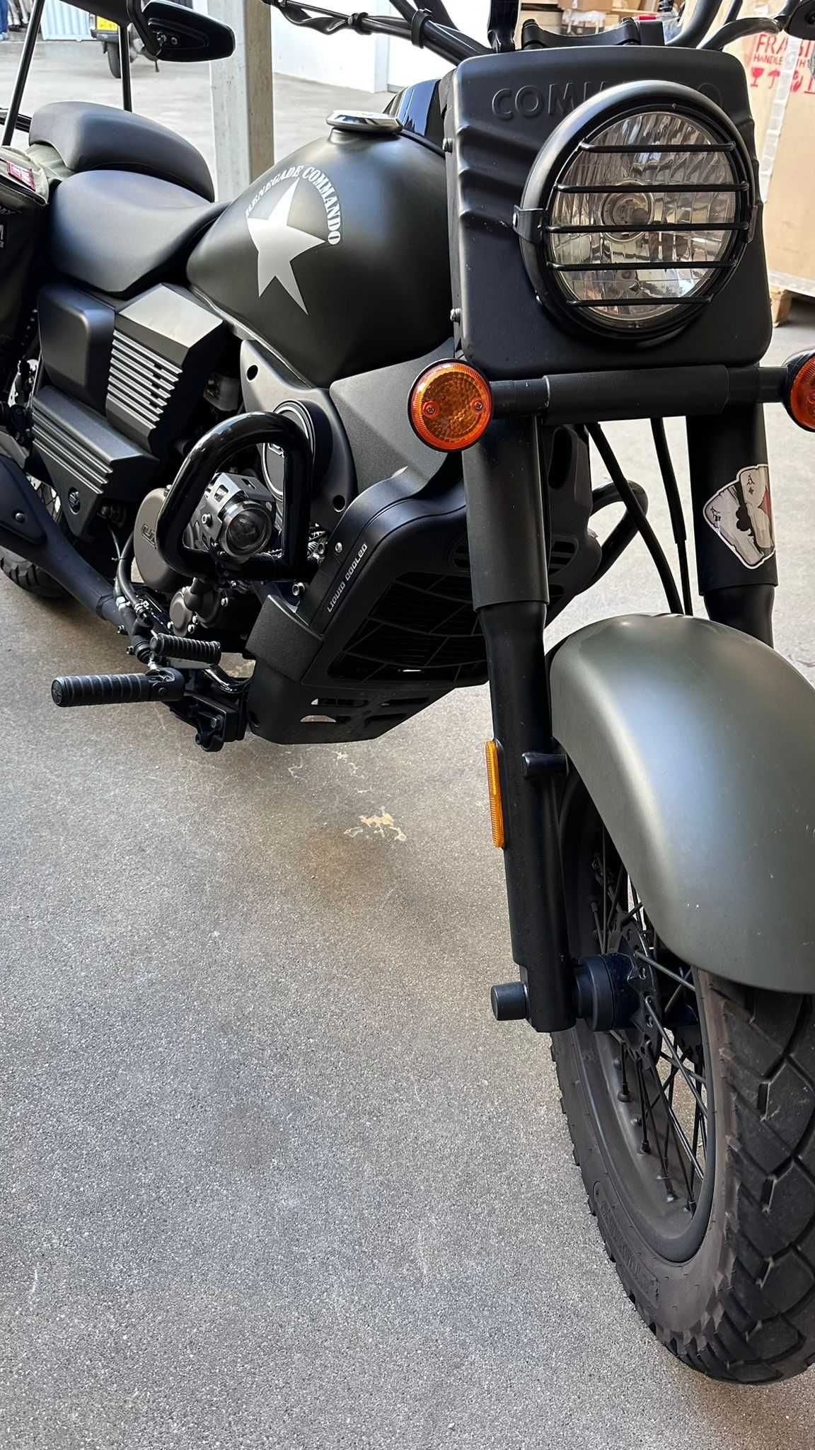 Comando 125 – moto para iniciados