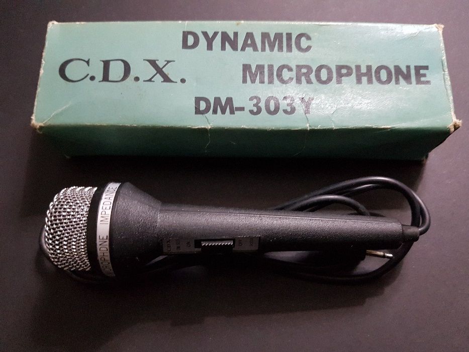 Microfone C.D.X. DM-303y