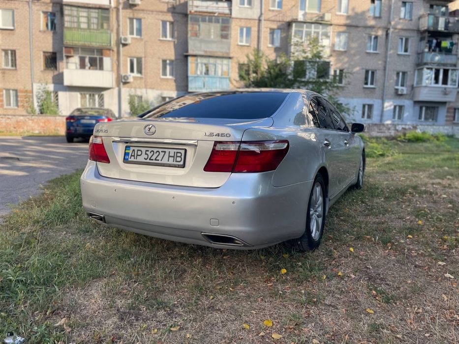 Продам Lexus ls460