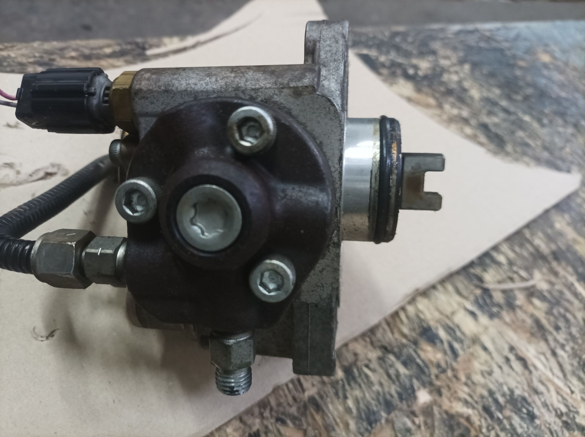 тнвд R2AA 13 800,Мazda 2,2dizel,