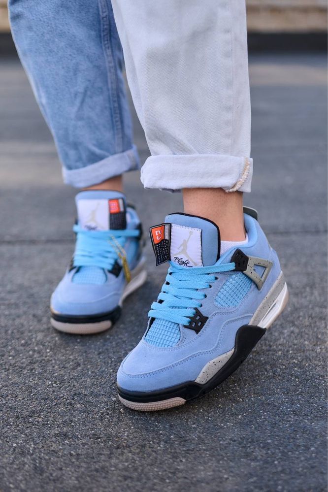 Trampki Nike Air Jordan Retro 4SE University Blue