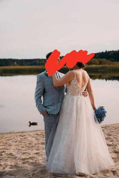 Suknia ślubna /ecru/model 2022 plus welon katedralny 2.5m i etola