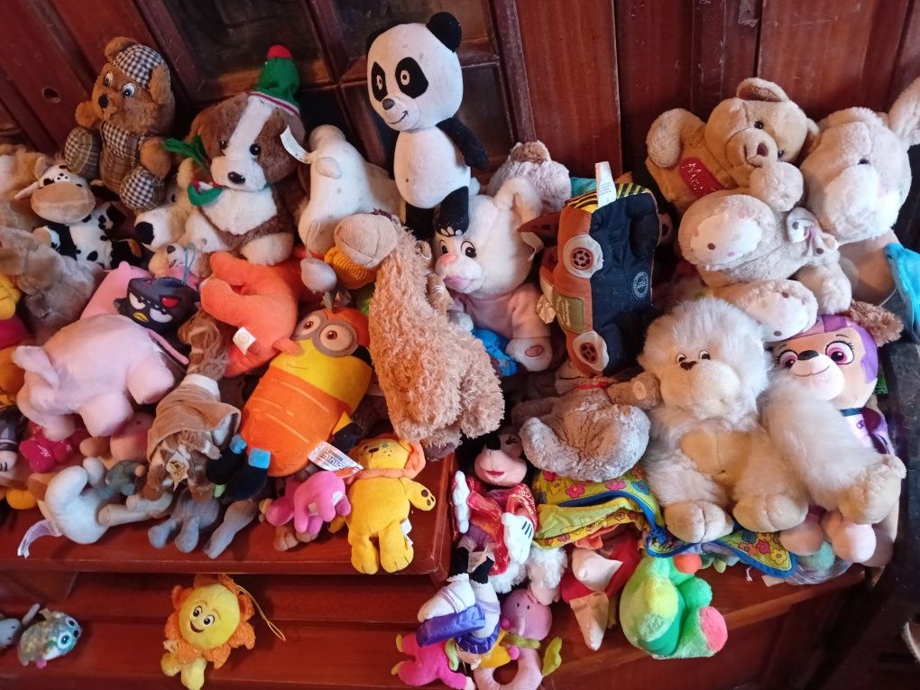 Conjunto Grande de 350 Peluches