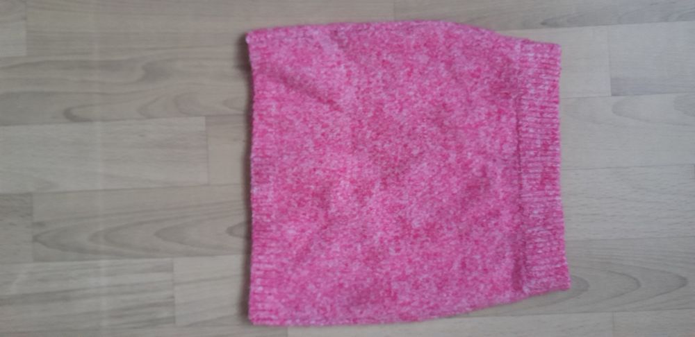 Spódniczka ciepła roz 128 firmy Primark