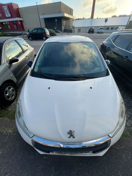 Peugeot 208  1.2 PureTech GTLine