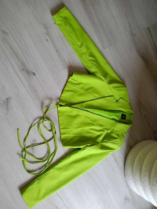 Krótka marynarka żakiet damski wiązana limonkowa Sinsay jak nowa M