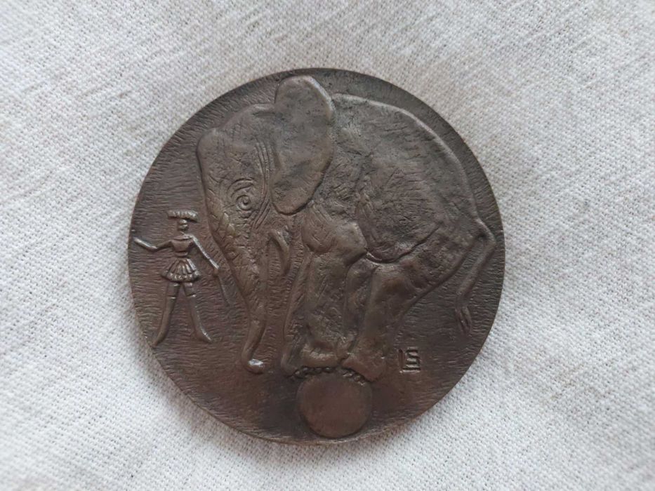 Medal cyrkowy cyrk miłośnikowi sztuki cyrkowej