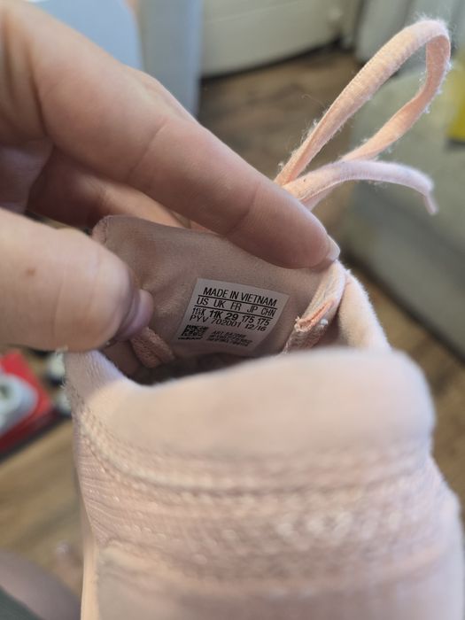 Кросівки,хайтопи,зимові сапоги на хлопчика 23,24,25