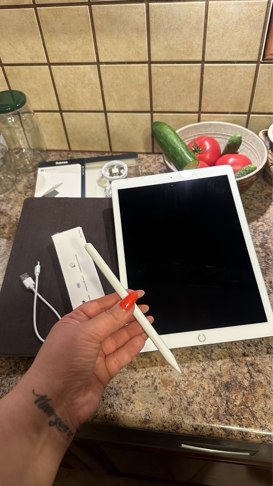 Tablet iPad Apple PRO 12.9” - Touch ID - PROCREATE