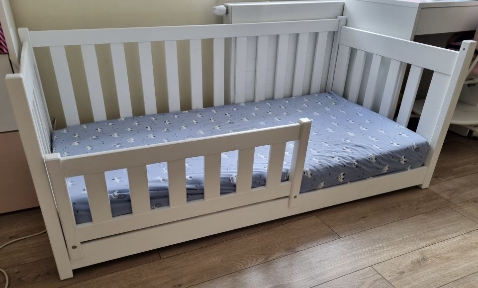 LANO meble białe łóżko dziecięce CONCEPT z barierka materacem 80x160