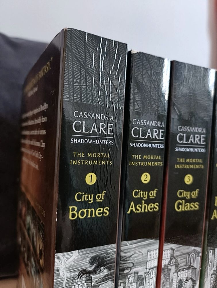 The Mortal Instruments - Coleção Completa + Shadowhunter's Codex