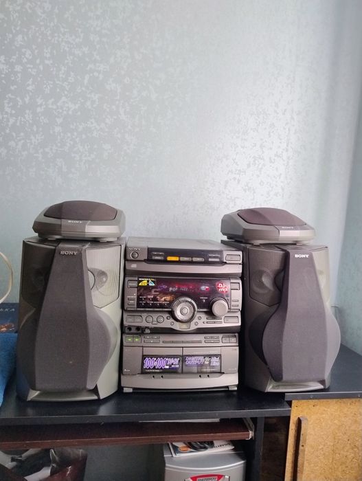 Музыкальный центр SONY