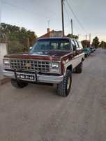 Alugo Chevrolet Suburban Silverado