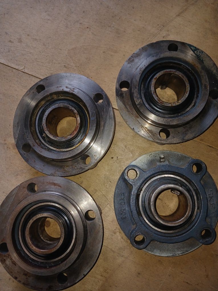Підшипник корпусний 40 мм.діаметр SKF YAR 208 2f