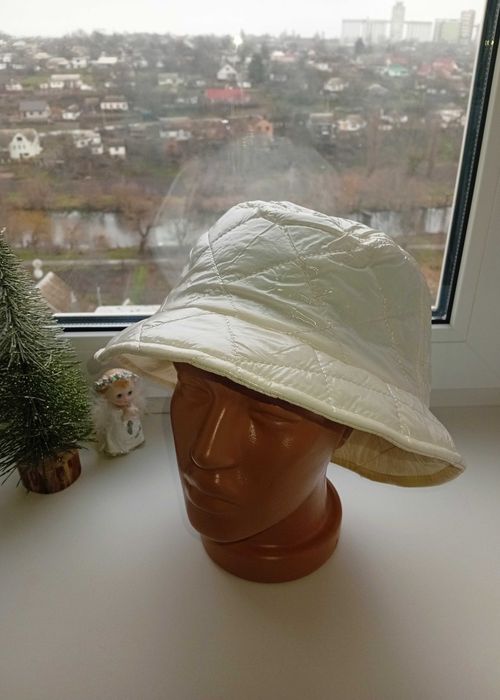 шапка-панама на флисовой подкладке цвет кремовый новая с биркой