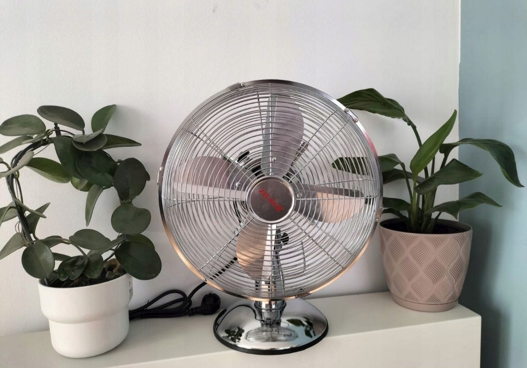 Wentylator wiatrak podłogowy 50W 40 cm metalowy cyrkulator regulowany
