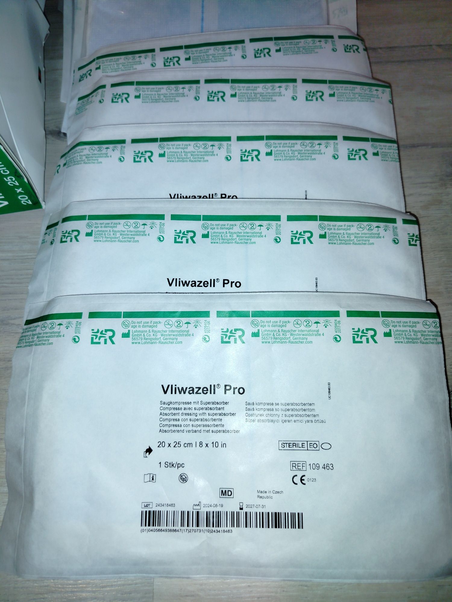 Vliwazell Pro opatrunki kompresy chłonne z superabsorb. Sterylne 20x25