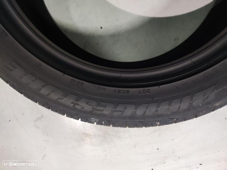 2 pneus semi novos 235-50r18 bridgestone - oferta dos portes