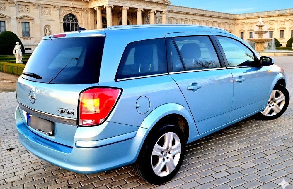 Astra 1.4 benzyna grzane fotele navi