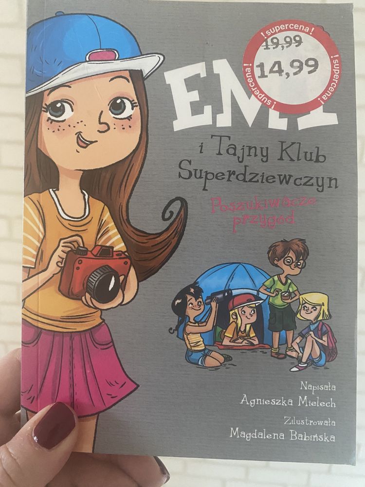 EMI i Tajny Klub Super dziewczyn Poszukiwacze Przygód