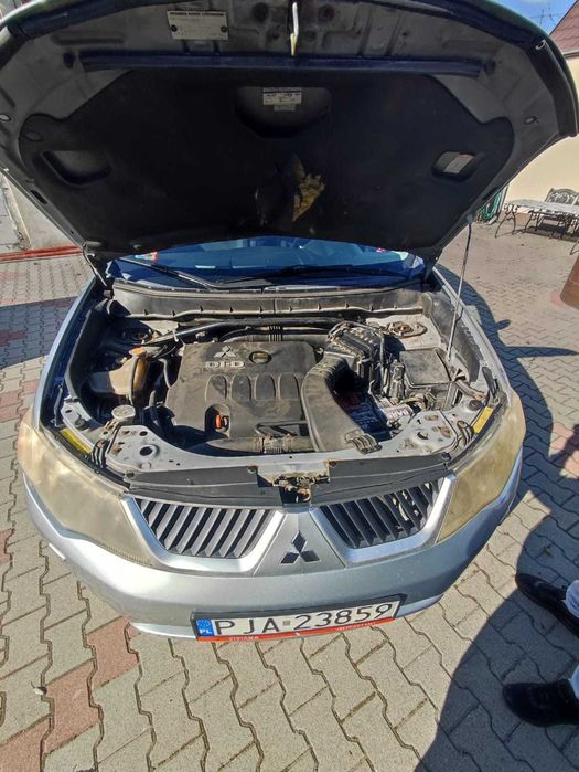 Mitsubishi Outlander 2,0  103 kW- sprzedam