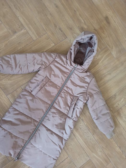 Нова демісезонна куртка пальто для дівчинки 122-128