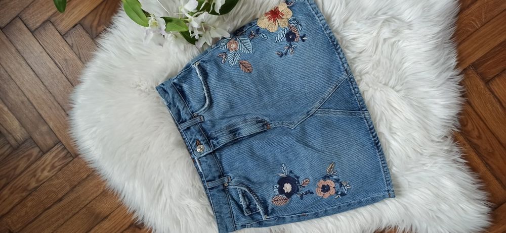 Mango denim XS spódnica kwiaty jeans wycier