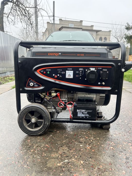 Генератор бензиновий Дніпро М GX- 50E 5/5.5 кВт