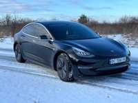 Tesla 3 ІДЕАЛ ! Два комплекти резини !