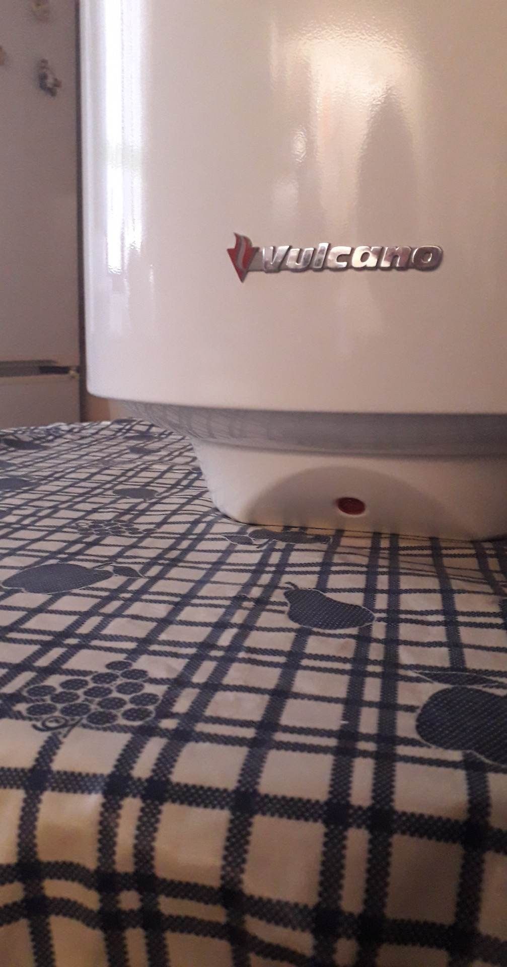 Tercumulador vulcano 30L 50€