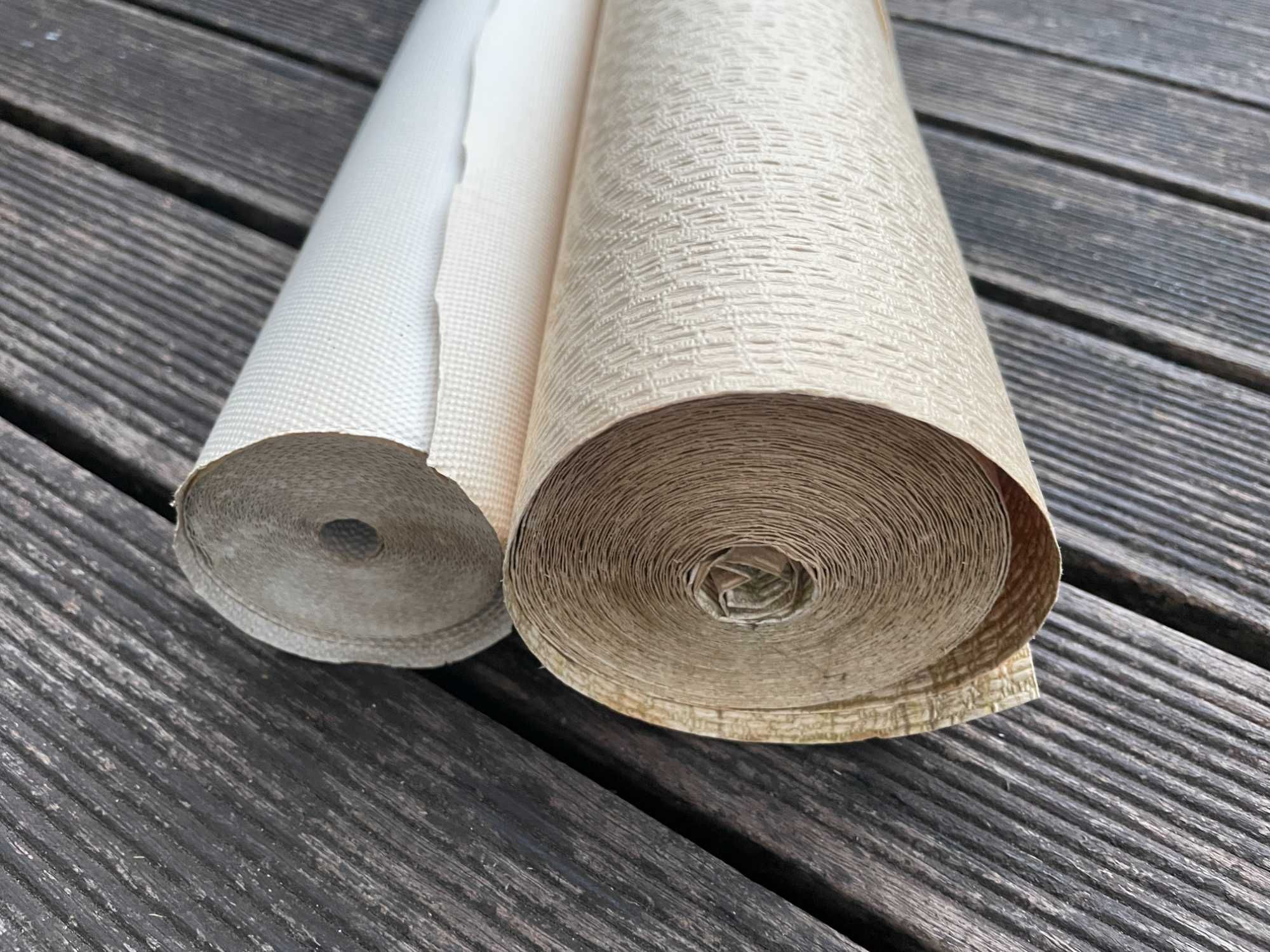 dois rolos de papel de parede