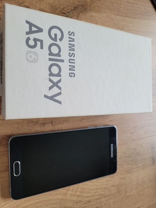 Samsung Galaxy A5 2016 SM-A510F czarny idealny