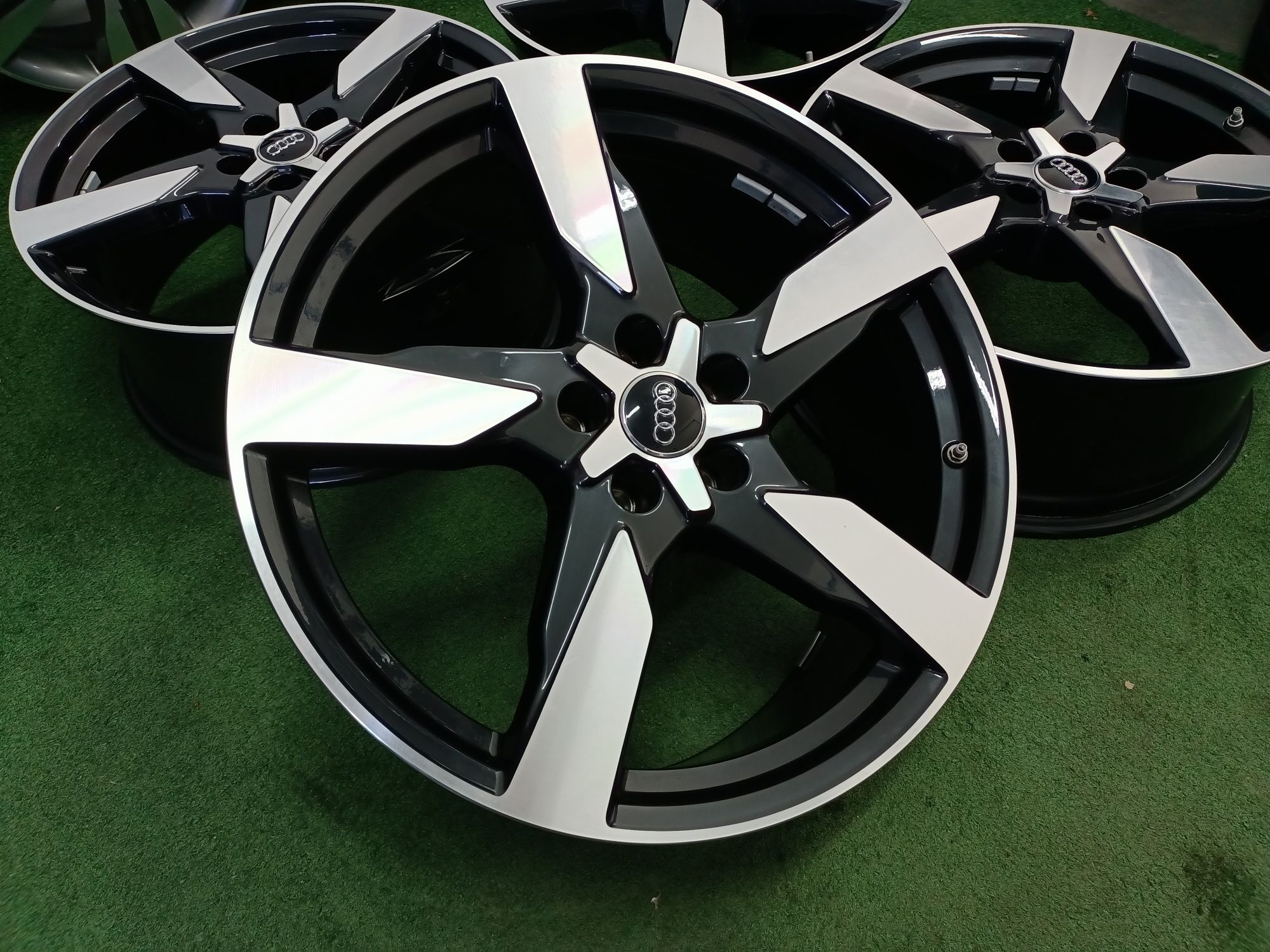 20" felgi 5x112 et43 Oryginalne Audi RS6 A4 A6 C8 C7 A8 Q3 Q5 Wysyłka