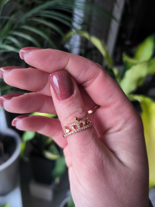 Pierścionek z koroną z cyrkoniami, w kolorze złotym/różowym złotym