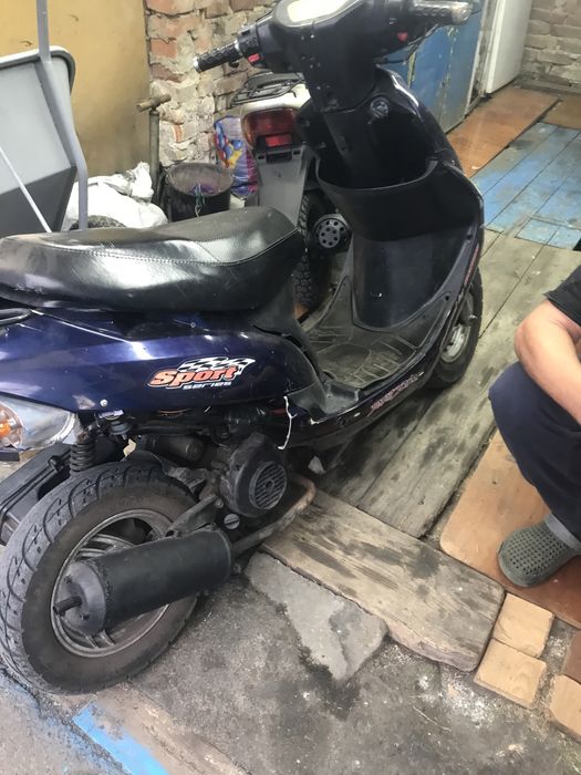 Продам  кануні.  Заводиться та йде добре