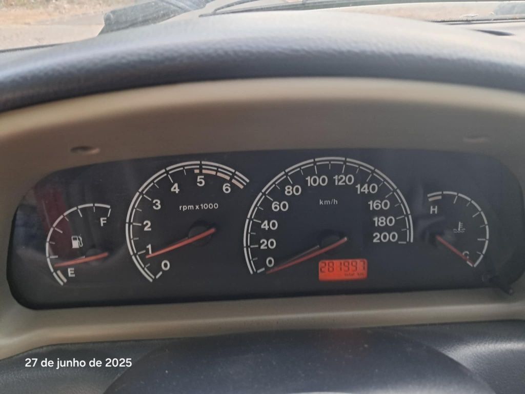 Vendo ou troco Fiat Strada 1.9 JTD ano 2003
Carro està espetacular,enc