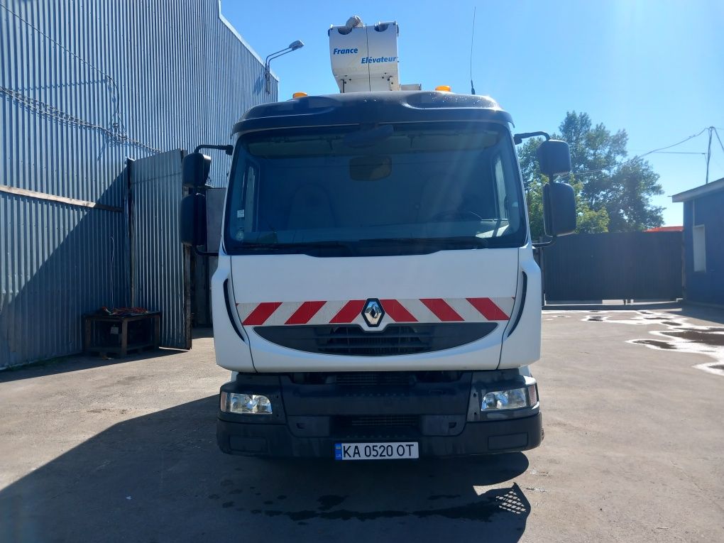 Продав автовишку Рено Мідлум