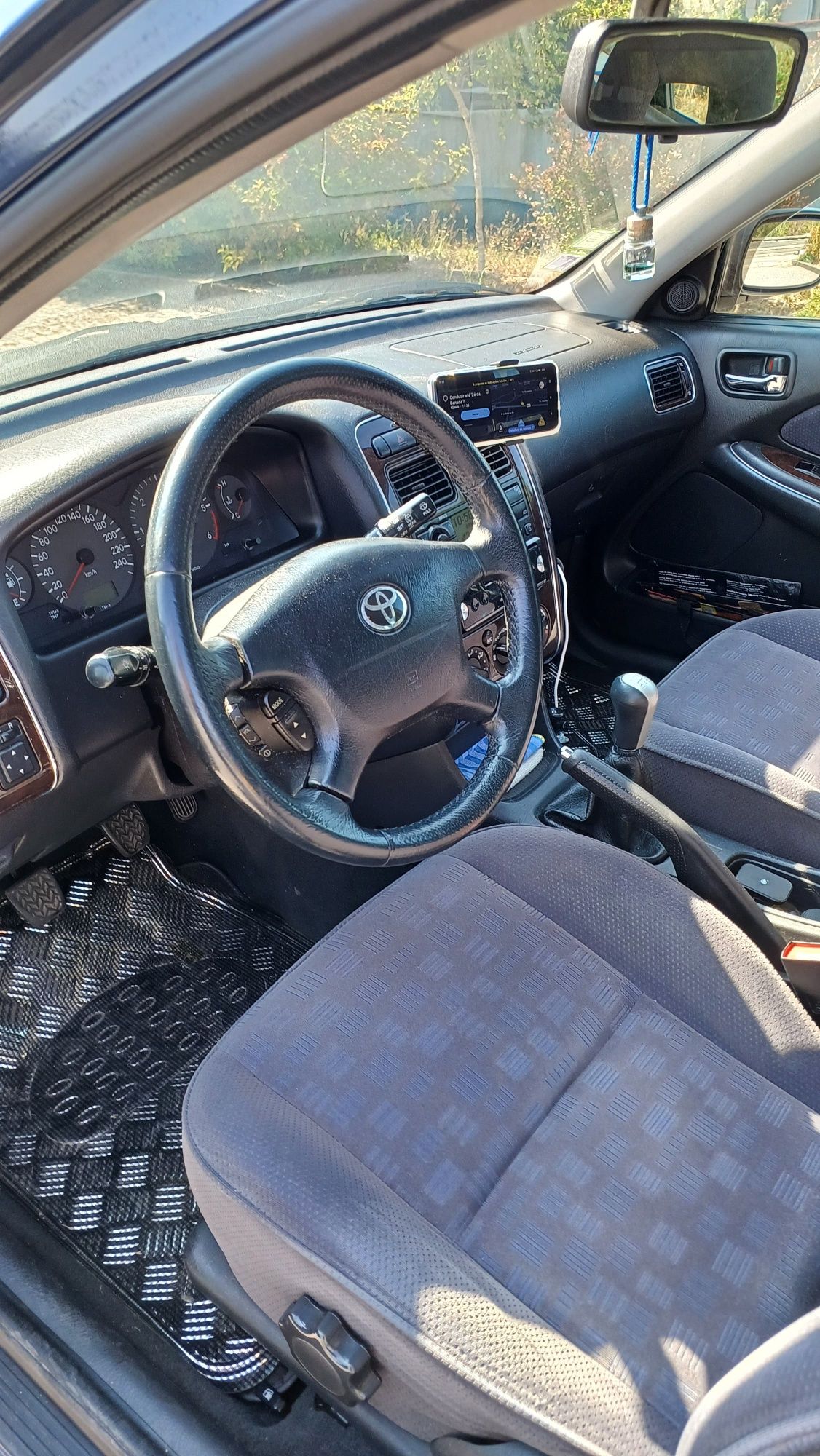 Toyota Avensis em óptimo estado.