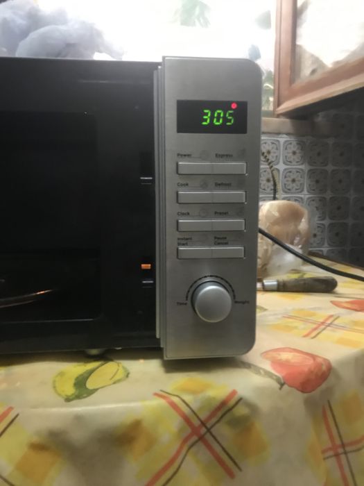 Microndas ikos digital