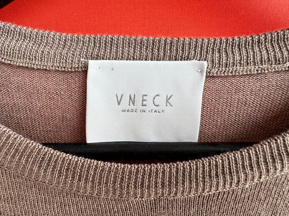 VNECK Italy чоловічий вовняний шерстяний світер светр кофта розмір L