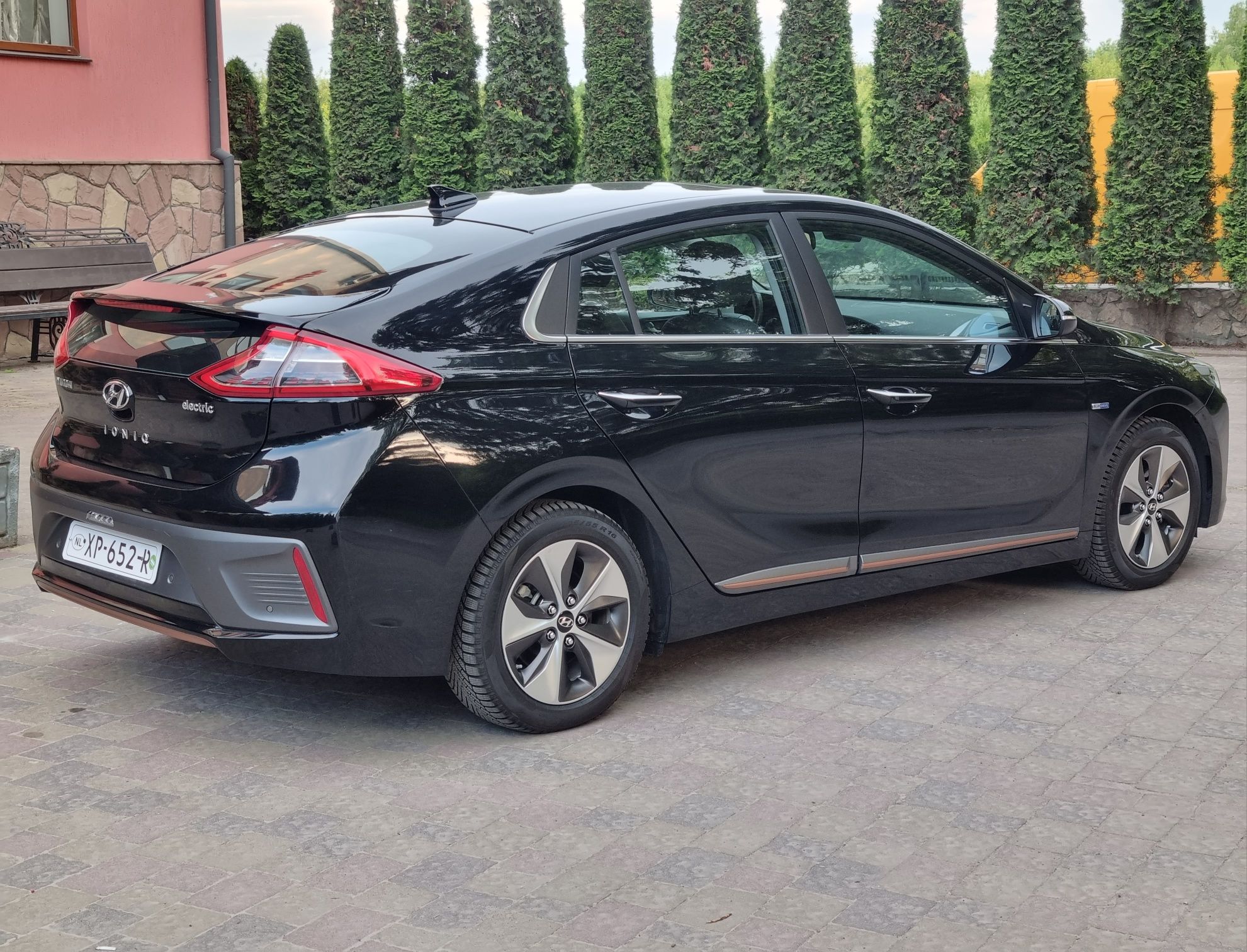 Електромобіль Hyundai Ioniq 28kw FULL PREMIUM + SOH100%