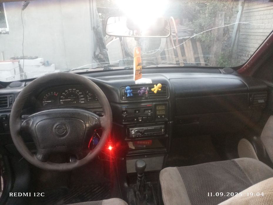 Продам opel vectra a комплектация cdx